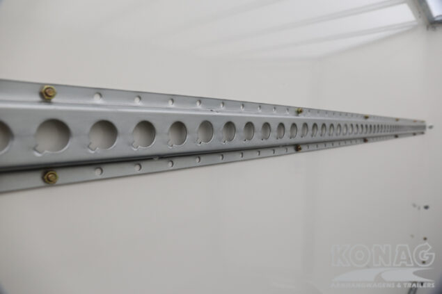 Ifor Williams Boxvan BV126G gesloten wagen met deur/klep combinatie 364x173x214 cm 3500 kg