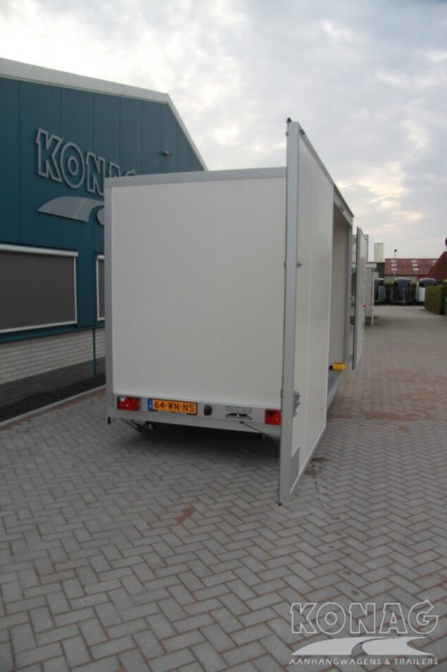 Konag promotiewagen met zijkleppen
