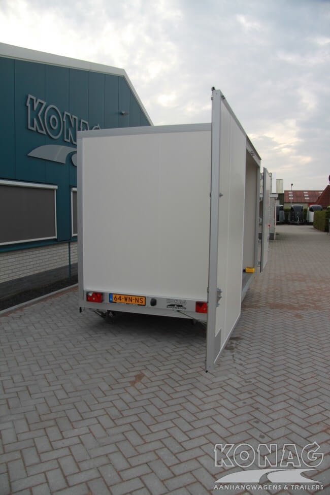 Konag promotiewagen met zijkleppen