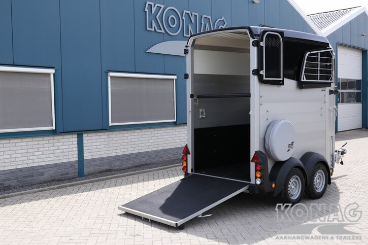 Ifor Williams HBX403 1,5 paards paardentrailer