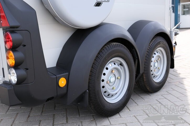 Ifor Williams HBX403 1,5 paards paardentrailer