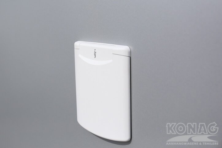 Konag casco marktverkoopwagen met reclame panelen