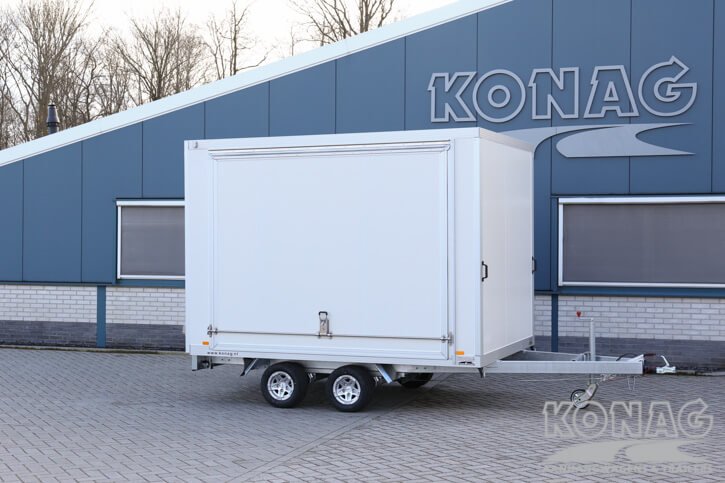 Konag presentatiewagen 305x205x210 cm 2700 kg
