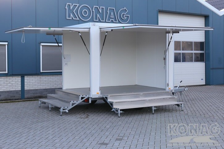 Konag presentatiewagen 305x205x210 cm 2700 kg