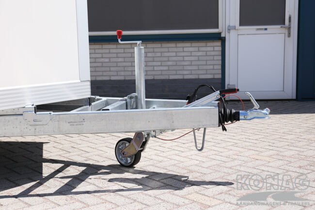 Konag presentatiewagen met trappen