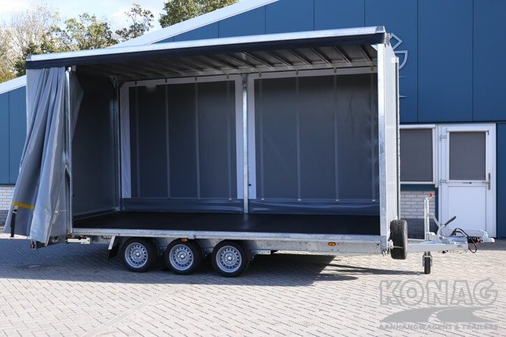 Konag huifaanhangwagen met schuifzeilen
