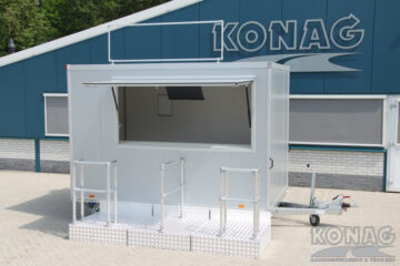 Konag sigarettenwagen / kassawagen