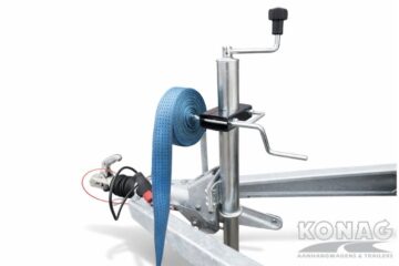 Spanband oproller met handgreep neuswiel montage