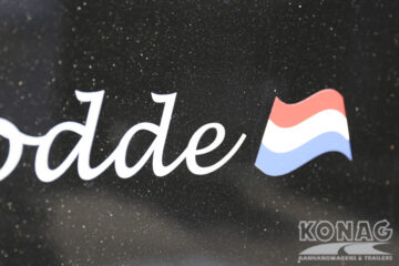 Vlaggetje met naam beide zijden