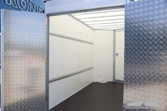Ifor Williams Boxvan BV105G gesloten wagen met deur/klep combinatie 303x147x214 cm 2700 kg
