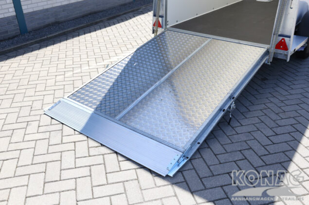 Ifor Williams Boxvan BV105G gesloten wagen met deur/klep combinatie 303x147x214 cm 2700 kg