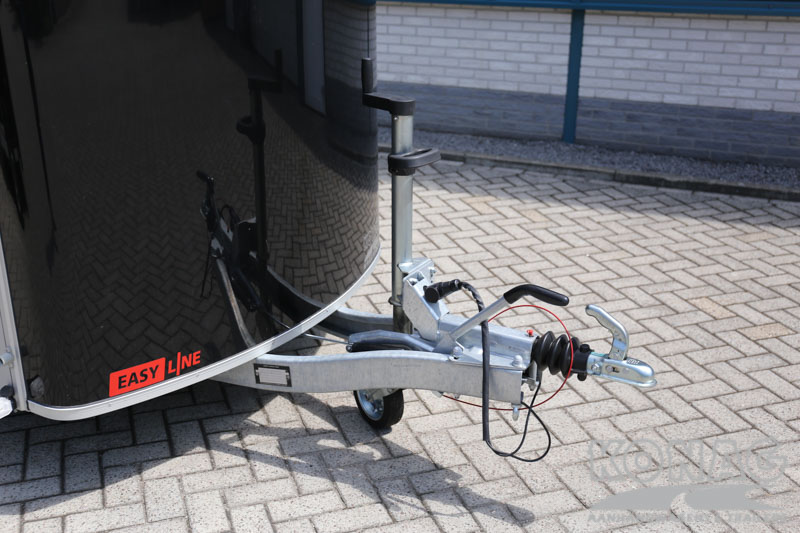 Easyline Poly XL enkelas gesloten aanhangwwagen