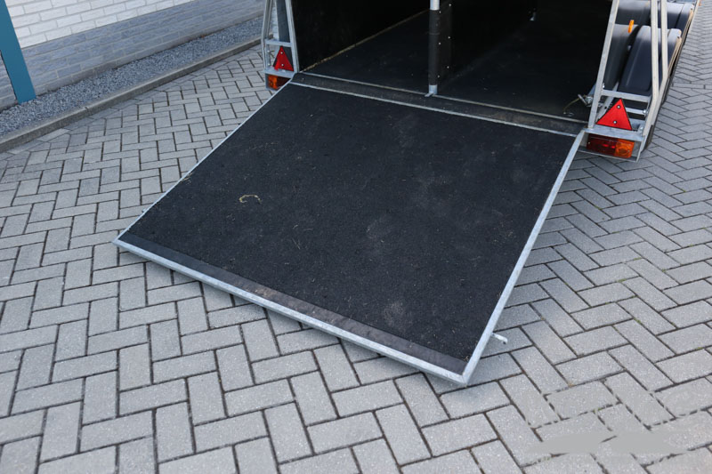 Heja 5 sterren 2 paards koetsentrailer