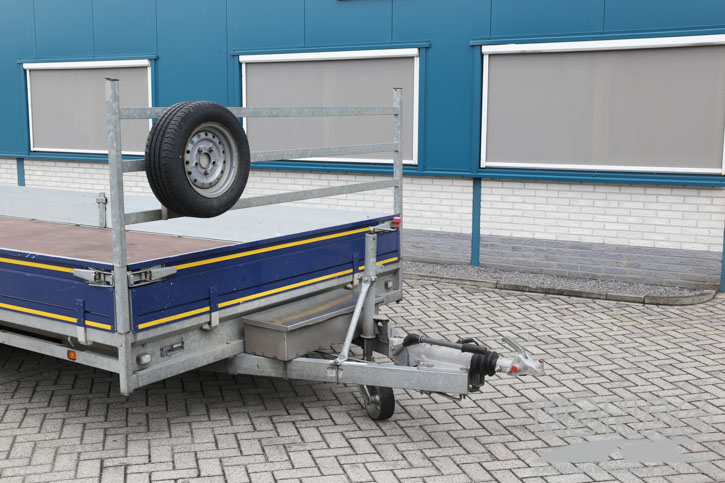 Hulco tridemas plateauwagen 615x220 cm 3500 kg