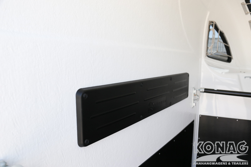 Careliner M by Konag 2 paards paardentrailer