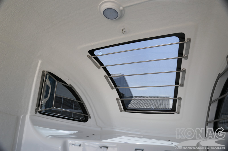 Careliner M by Konag 2 paards paardentrailer