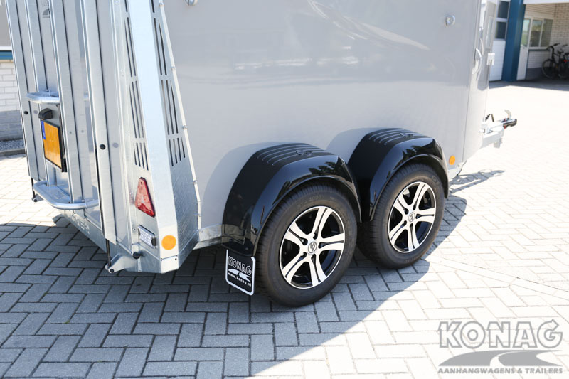 Careliner M by Konag 2 paards paardentrailer