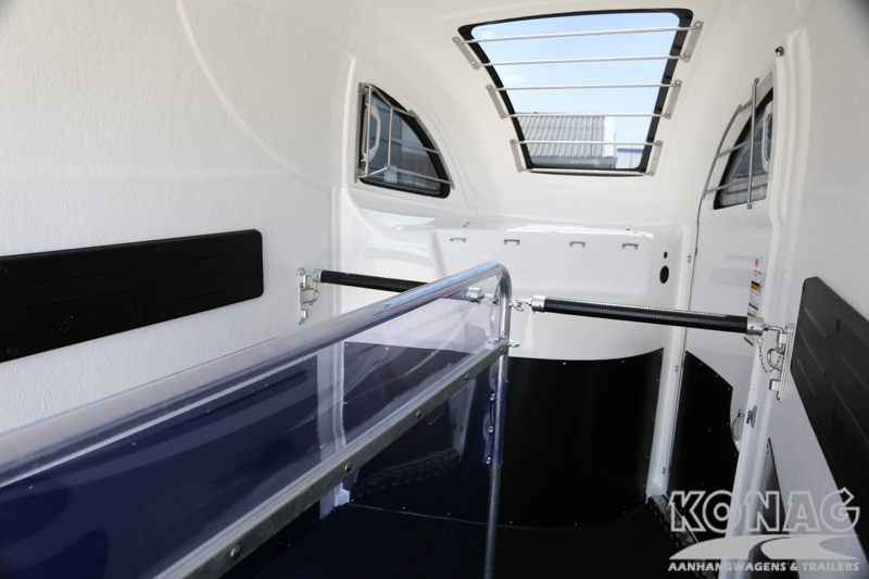 Careliner M by Konag 2 paards paardentrailer