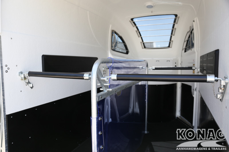 Careliner M by Konag 2 paards paardentrailer
